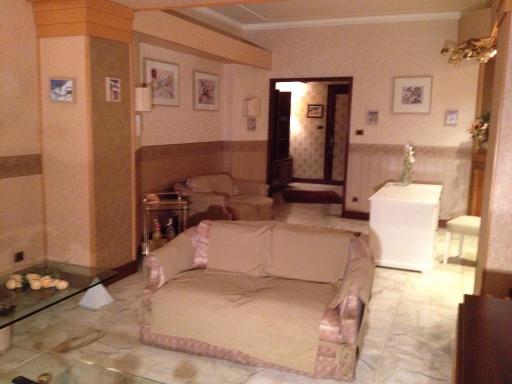 B&B Il Bagolaro Dell'Etna Sant'Agata Li Battiati Eksteriør bilde