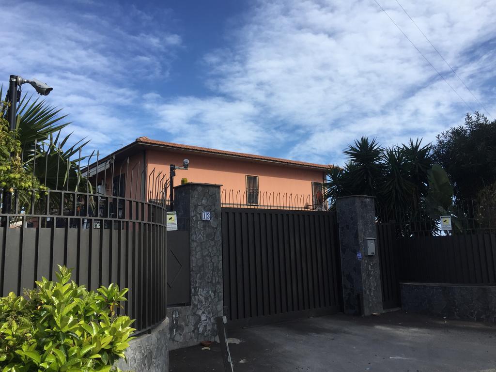 B&B Il Bagolaro Dell'Etna Sant'Agata Li Battiati Eksteriør bilde