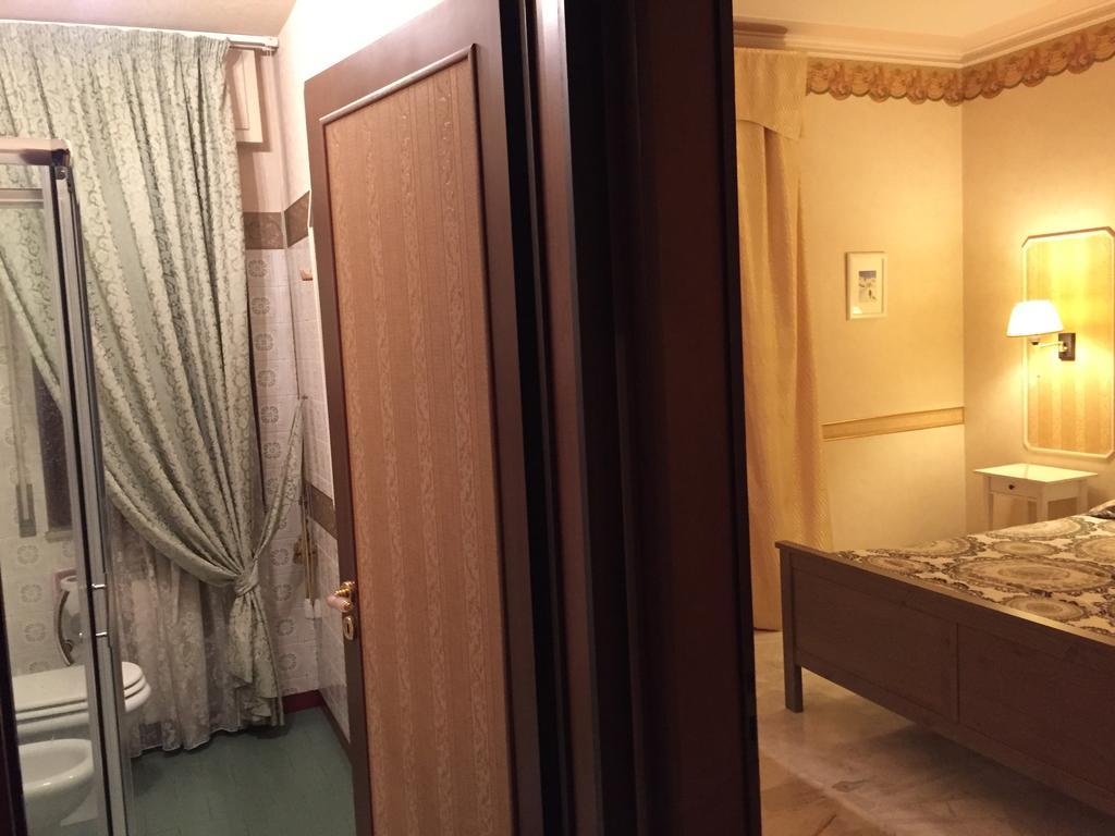 B&B Il Bagolaro Dell'Etna Sant'Agata Li Battiati Rom bilde