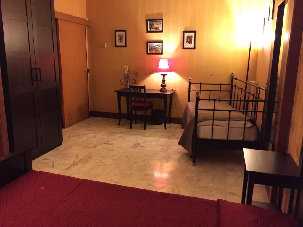 B&B Il Bagolaro Dell'Etna Sant'Agata Li Battiati Rom bilde
