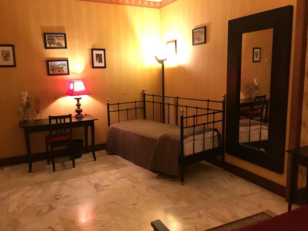 B&B Il Bagolaro Dell'Etna Sant'Agata Li Battiati Rom bilde